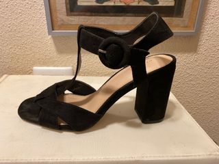 Sandalias tacón PARFOIS nº38 de segunda mano por 16 EUR en Daganzo de  Arriba en WALLAPOP