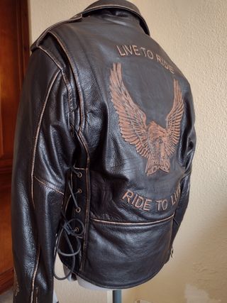 Cazadora cuero custom de segunda mano en WALLAPOP