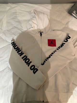 Sudadera Jordan original de segunda mano por 30 EUR en Landabarri en  WALLAPOP