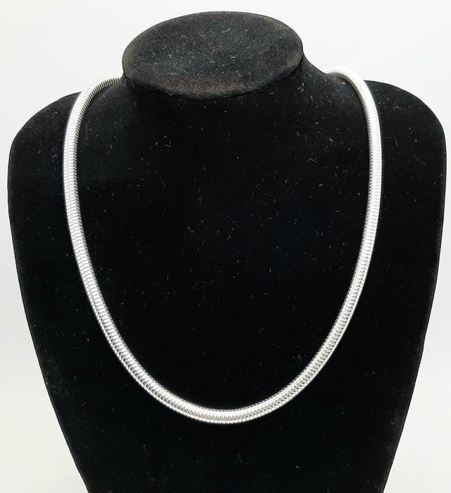 GARGANTILLA DE PLATA