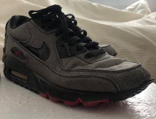 Zapatillas Nike Air Max Talla 37.5 - 38 de segunda mano por 30 EUR en  Barcelona en WALLAPOP