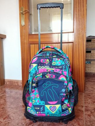 Mochila con ruedas totto de segunda mano por 25 EUR en Madrid en WALLAPOP