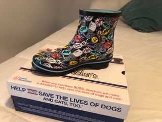 Botas de agua skechers nuevas de segunda mano por 25 EUR en Madrid en  WALLAPOP