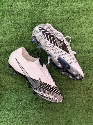 Botas de fútbol talla 45 de segunda mano en WALLAPOP