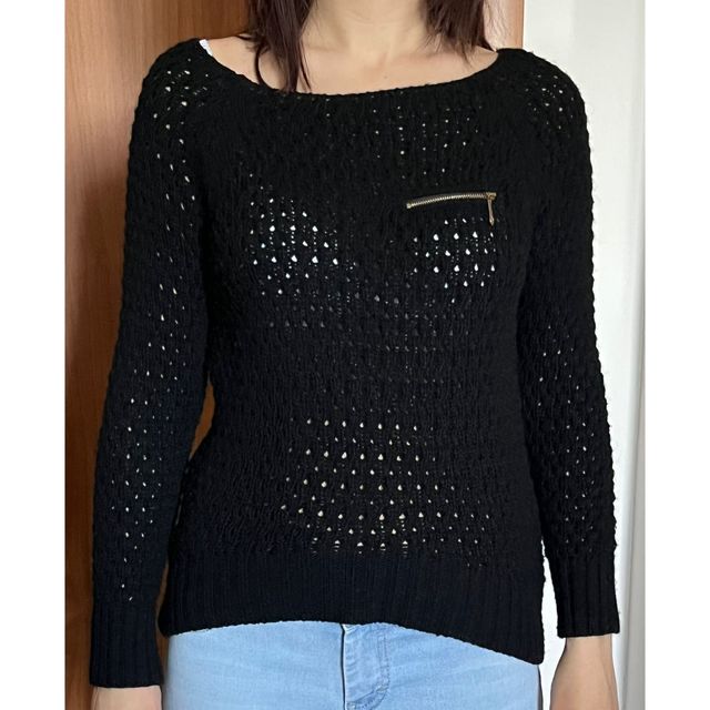 maglia nera traforata