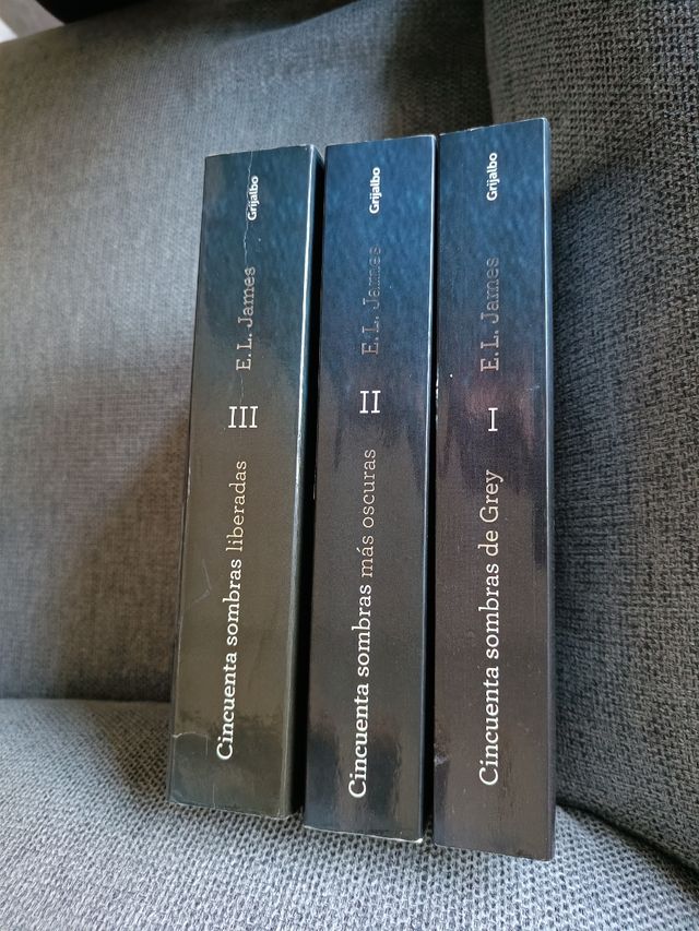 libros trilogía cincuenta sombras de grey