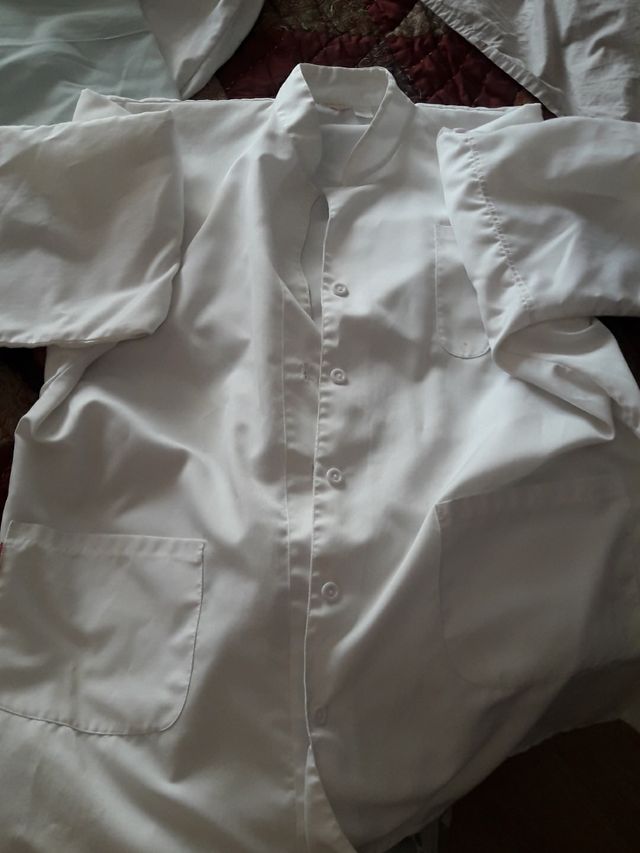 chaqueta uniforme blanco
