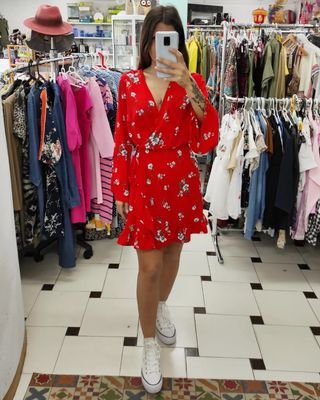 Vestido Rojo Floreado Miss Miss de segunda mano por 25 EUR en O Rosal en  WALLAPOP