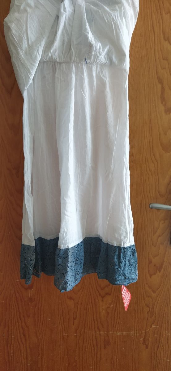 Vestido tipo ibicenco con etiqueta