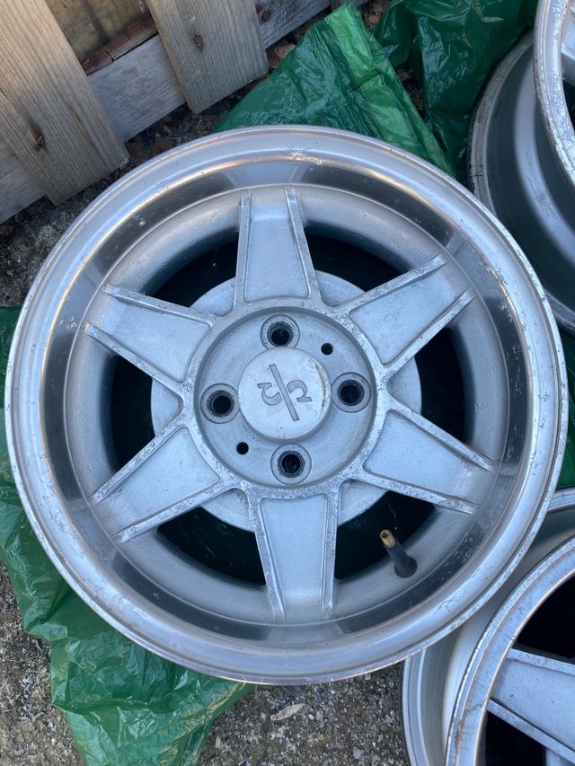 Llantas SEAT clasico 