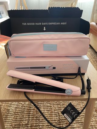 Plancha GHD de segunda mano en Santiago de Compostela en WALLAPOP