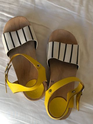 Sandalias Salvora Elena Ferro de segunda mano por 45 EUR en Arteixo en  WALLAPOP