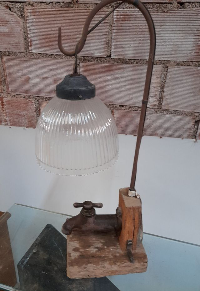 LAMPARA RUSTICA DE SOBREMESA