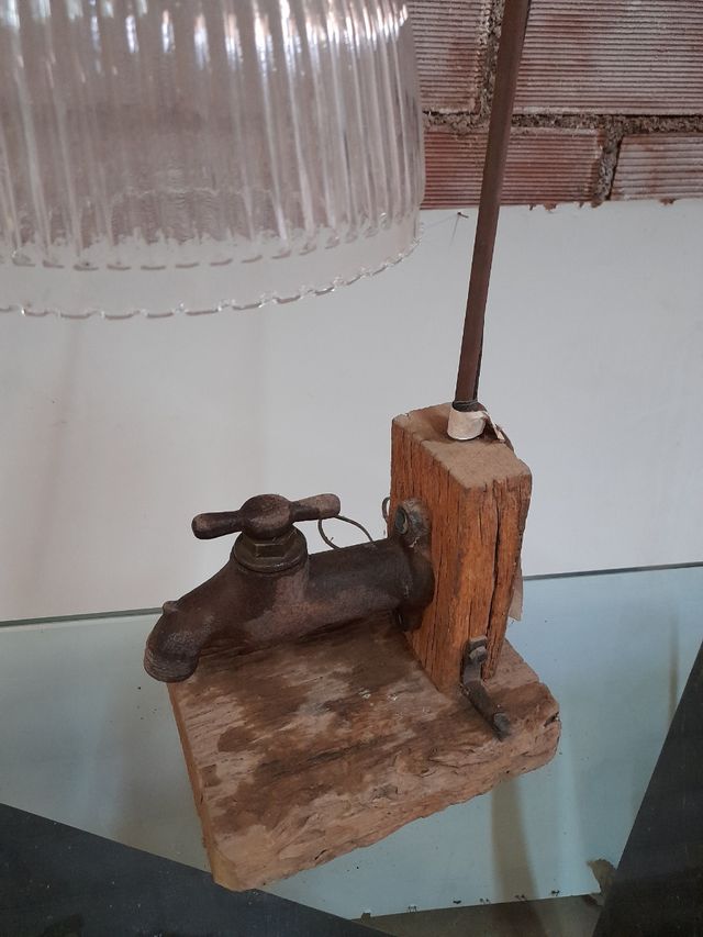 LAMPARA RUSTICA DE SOBREMESA