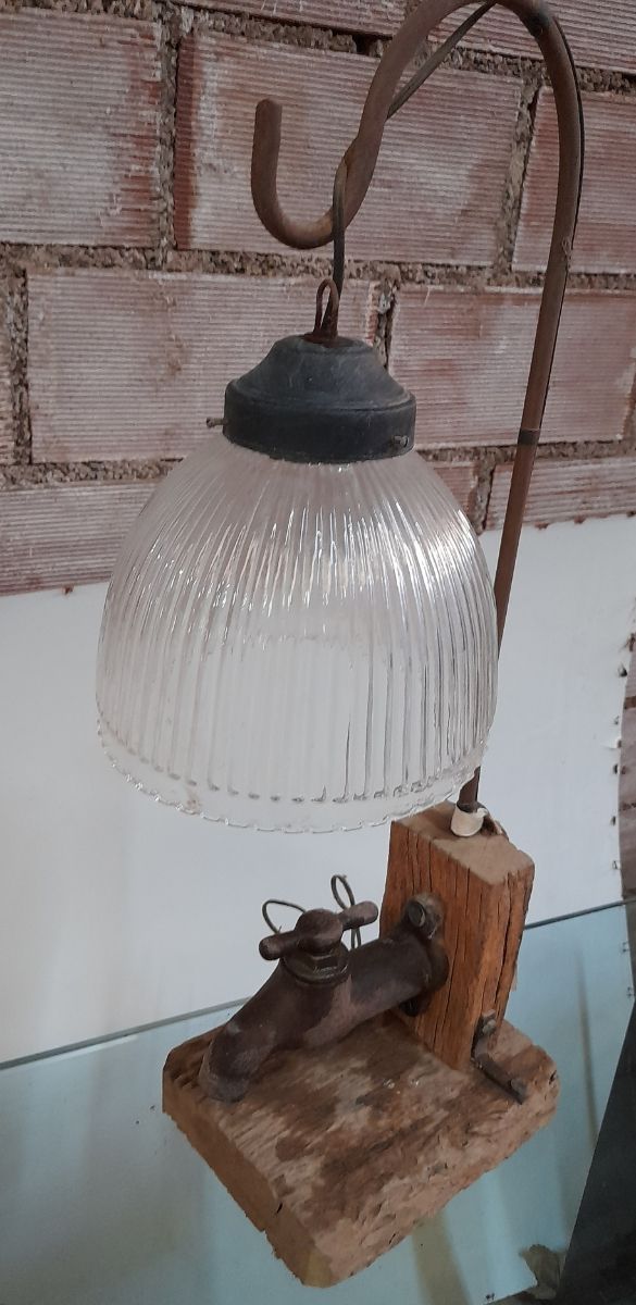 LAMPARA RUSTICA DE SOBREMESA