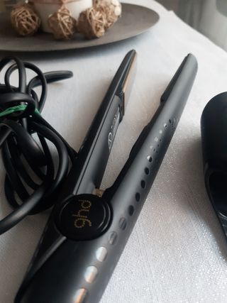 Planchas pelo GHD de segunda mano por 90 EUR en Valladolid en WALLAPOP