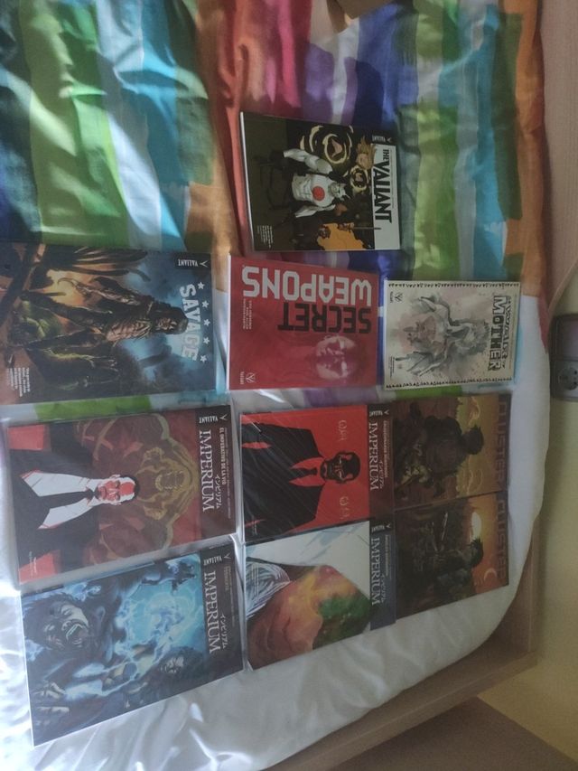 Cómics del universo Valiant (10€ cada uno)