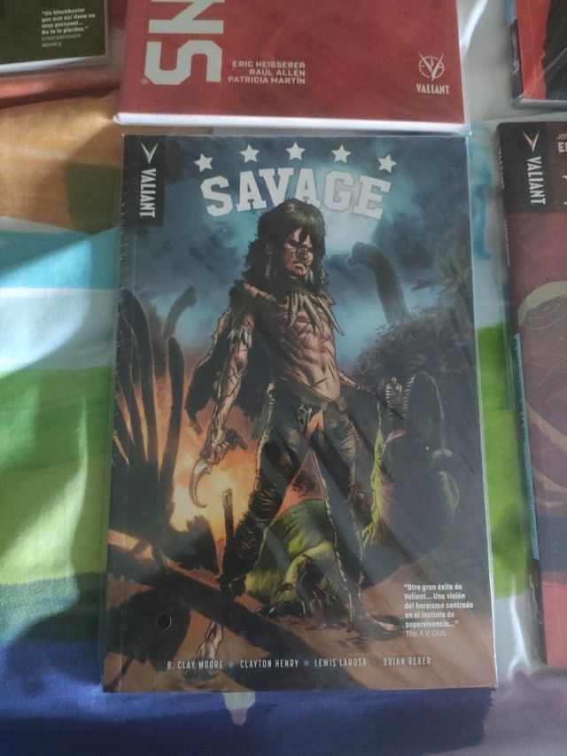 Cómics del universo Valiant (10€ cada uno)