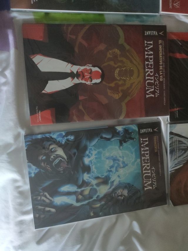 Cómics del universo Valiant (10€ cada uno)