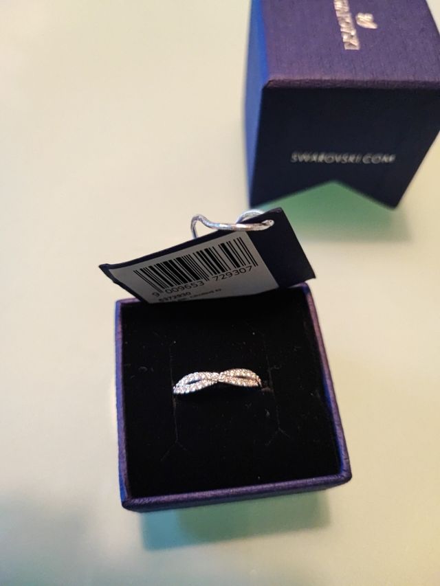 anillo SWAROVSKI
