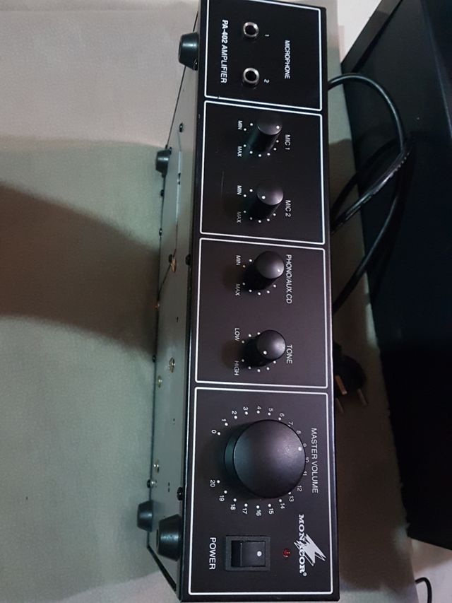MONACOR PA-402
amplificador- mezclador