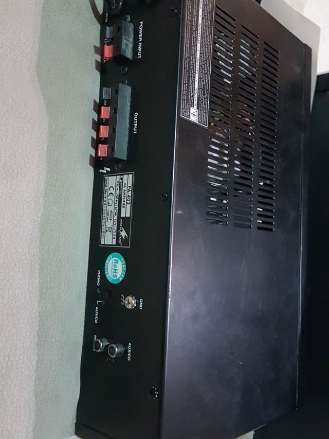 MONACOR PA-402
amplificador- mezclador