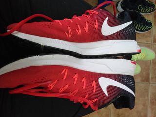 Zapatillas Nike Pegasus 33 de segunda mano en WALLAPOP