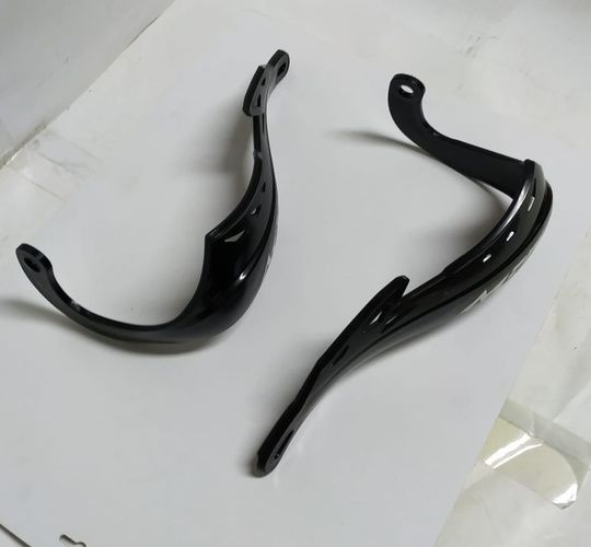 Paramanos Cerrados Gladiator Negros / 2039