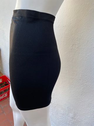 Faja premamá negra de H\u0026amp;M de segunda mano por 8 EUR en Madrid en  WALLAPOP