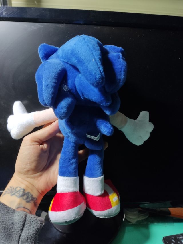 PELUCHE SONIC CON VENTOSA