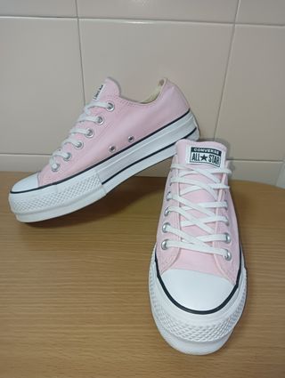 CONVERSE ALL STAR PLATAFORMA ROSAS de segunda mano por 55 EUR en A Moureira  en WALLAPOP