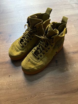 Nike air max botín special edition de segunda mano por 80 EUR en Madrid en  WALLAPOP