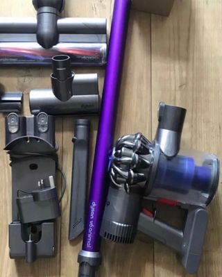 Dyson V6 Animal- de segunda mano por 140 EUR en Albal en WALLAPOP