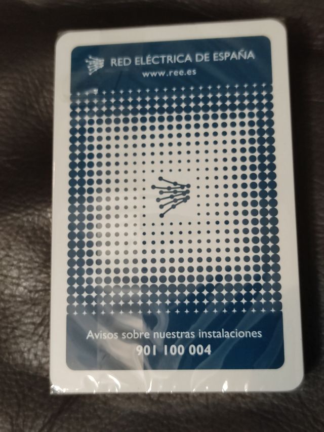 la segunda toda la baraja con funda y chinos