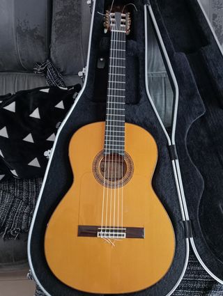 Guitarra flamenca de segunda mano en Lleida en WALLAPOP