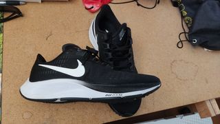 Zapatillas Nike Pegasus 37 talla 43 de segunda mano por 50 EUR en Pilar de  la Horadada en WALLAPOP