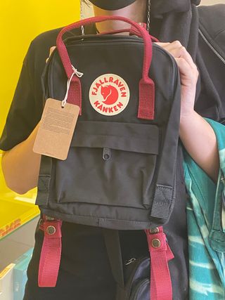 Mochila kanken de segunda mano por 25 EUR en Madrid en WALLAPOP
