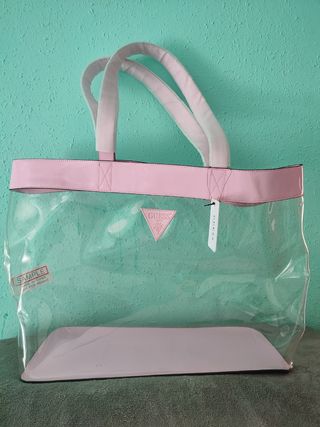 Bolsa de playa guess de segunda mano por 25 EUR en San Sebastián de Los  Reyes en WALLAPOP