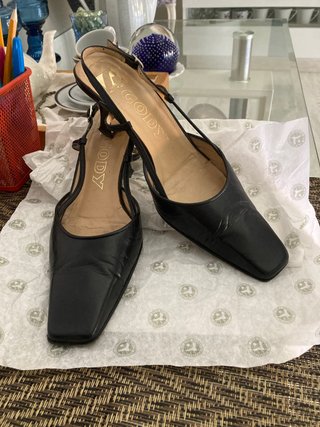 Zapatos Gody. de segunda mano por 15 EUR en Torremolinos en WALLAPOP