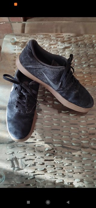 Zapatillas playeras Nike hombre de segunda mano por 12 EUR en Getafe en  WALLAPOP