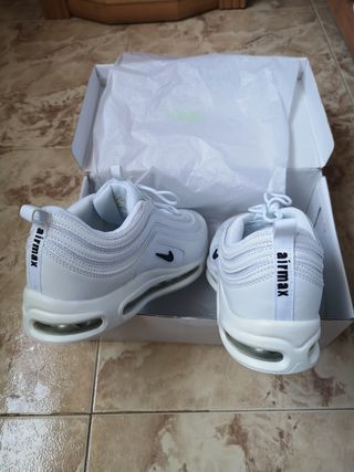 Nike Air Max 97 - TALLA 43 de segunda mano por 40 EUR en San Fernando de  Henares en WALLAPOP