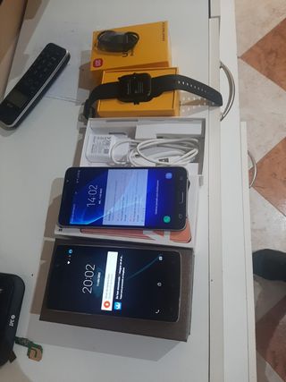 Samsung a50 ..j7 cubotx12 y reloj SmartWatch de segunda mano por 150 EUR  en Huelva en WALLAPOP
