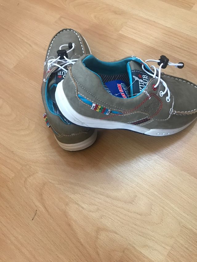 Nautico gris talla 34 cordones ajustables