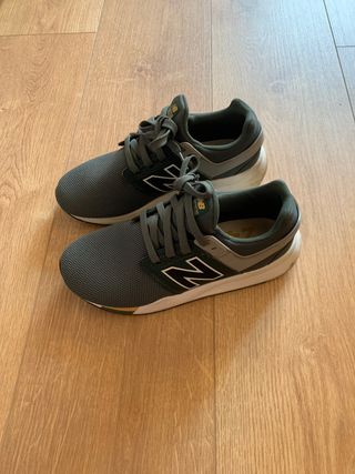 Zapatillas New Balance de segunda mano en Valencia en WALLAPOP