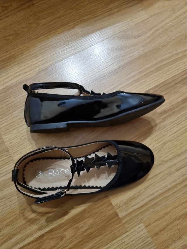 Zapatos niña de charol marca bass 10 talla 33