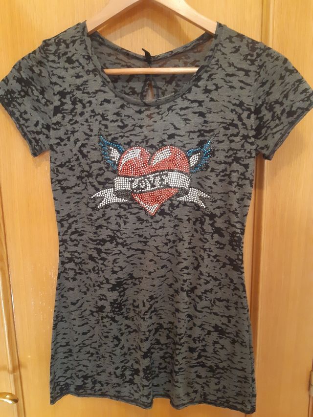 camiseta BENETTON. ocasión