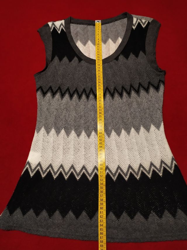 Maglia smanicata per donna