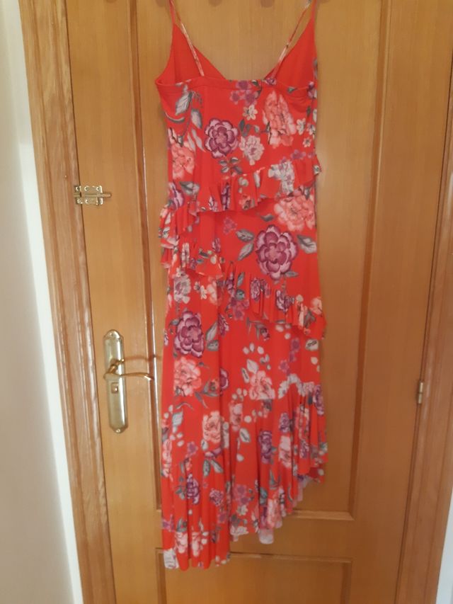 Precioso y favorecedor vestido tirantes