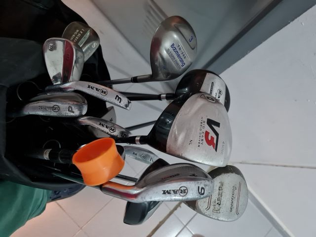 Bolsas y palos de golf RAM