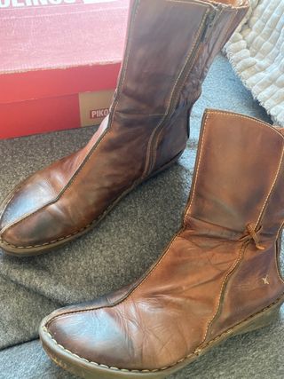 Botas marrones Pikolinos talla 41 de segunda mano por 20 EUR en Valencia en  WALLAPOP